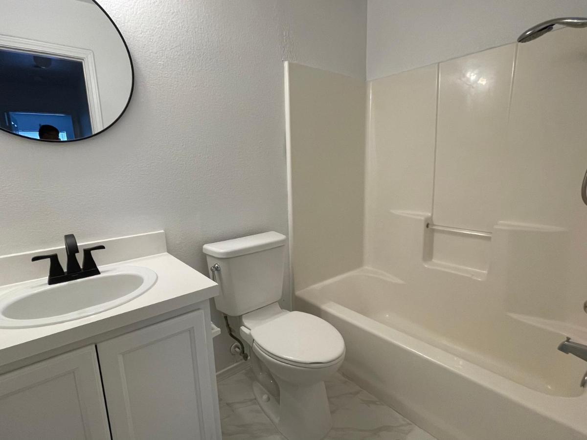 Private Rooms Near I-30 Mesquite ดัลลัส ภายนอก รูปภาพ